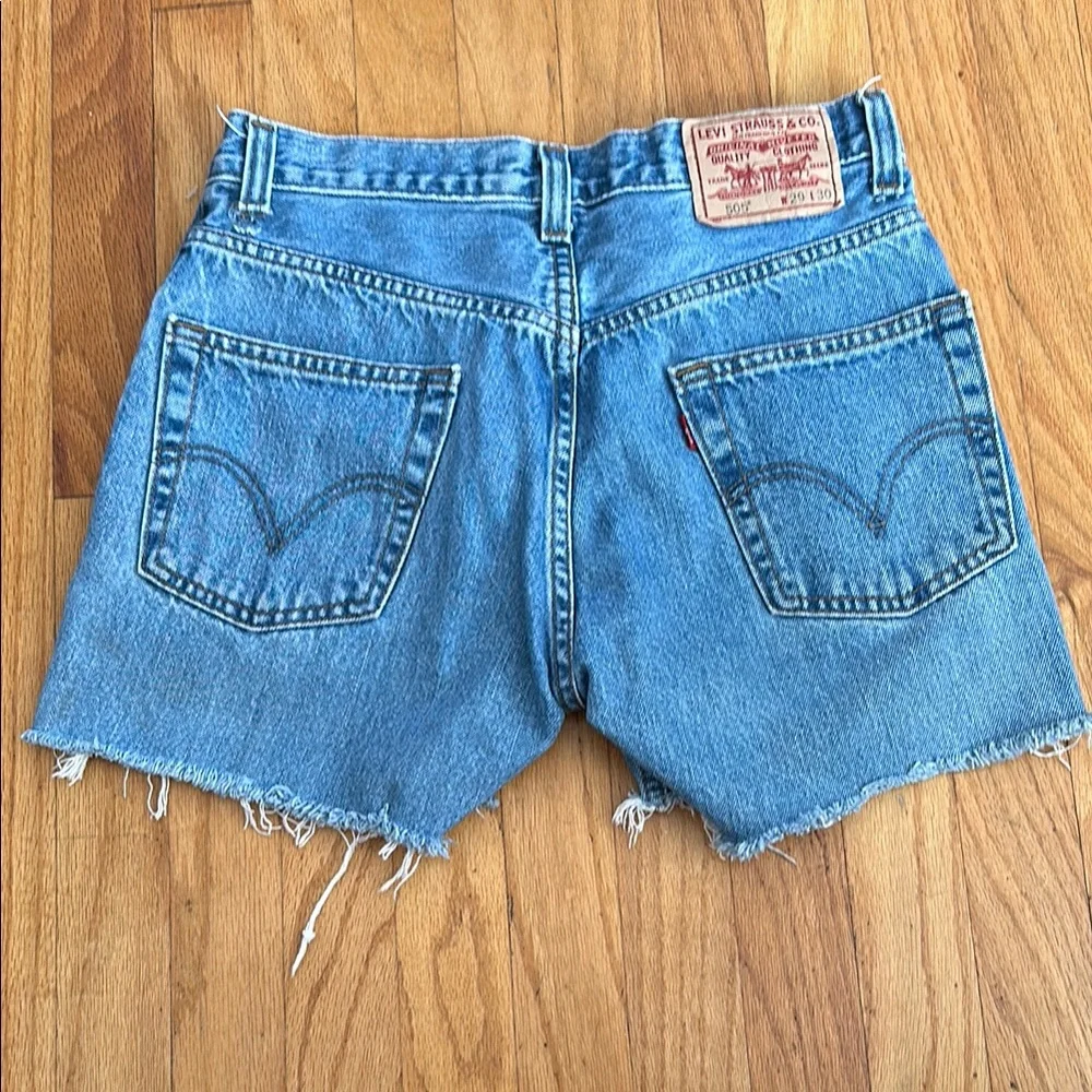 Levi's 505 Blue Jeans cut off shorts - Picture 2 of 5